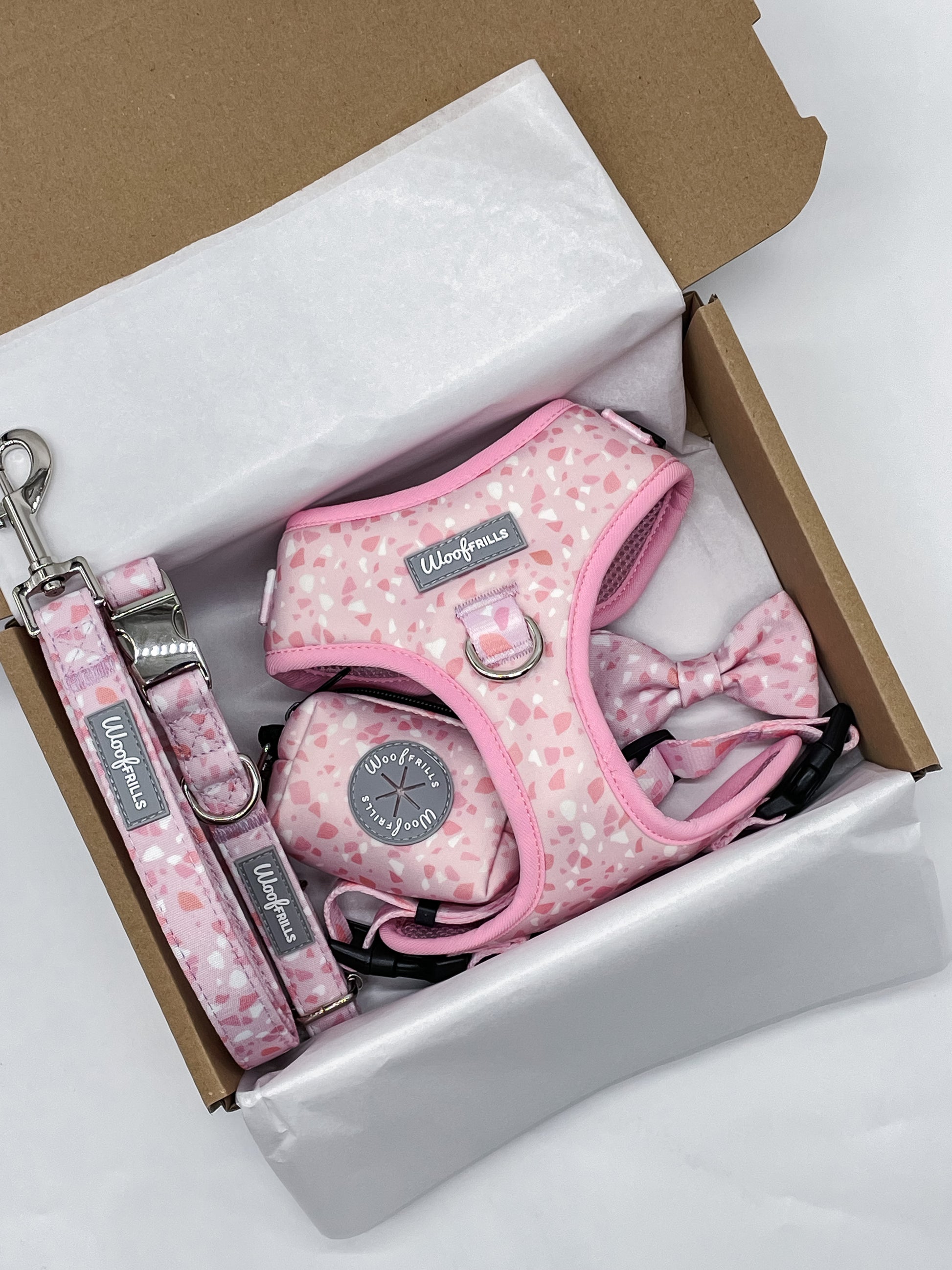 Pink dog harness and lead set
